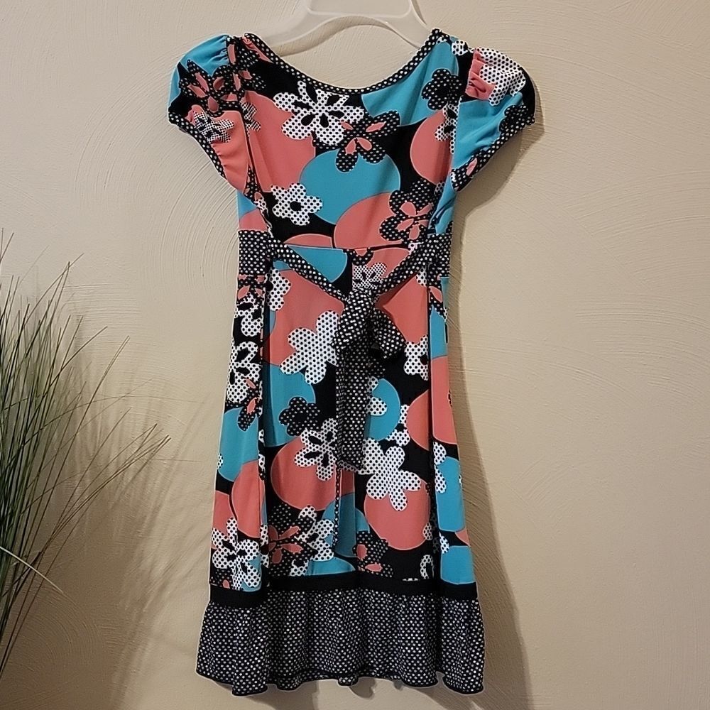 CANDIE'Sā
FLORALā
DRESS,Ā SIZEā10 - Picture 5 of 5